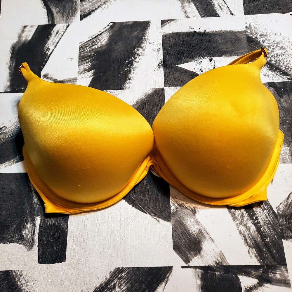 NWOT Victoria's Secret VERY SEXY COLLECTION neon yellow, Push Up Bra 36DD